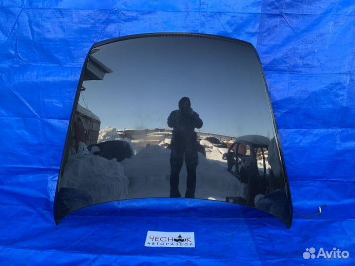 Капот черный LC9Z / Z4 Volkswagen Touareg до 2010