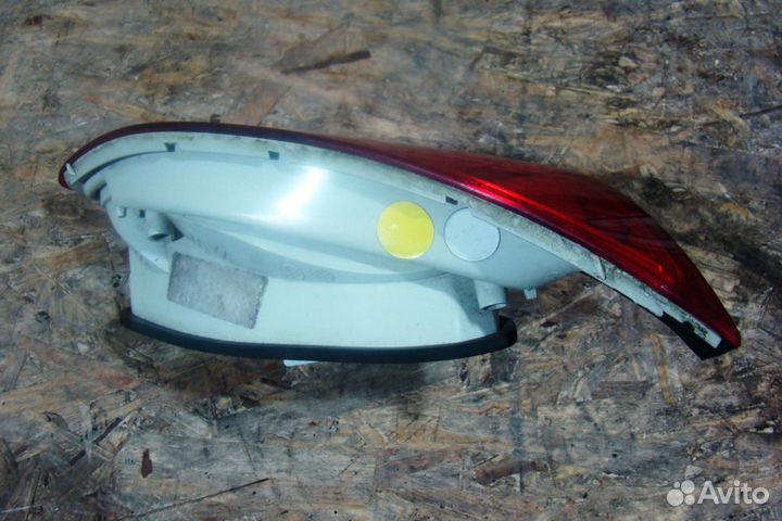 Opel Astra J Фонарь задний внутренний левый