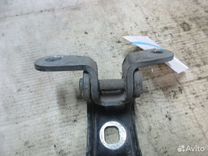 Петля двери задней левой нижняя Cadillac SRX 2003