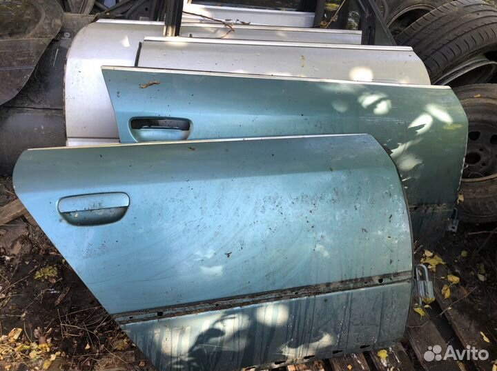 Двери на Ауди А6 С5 передний правый задний