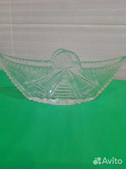 Хрустальная ваза