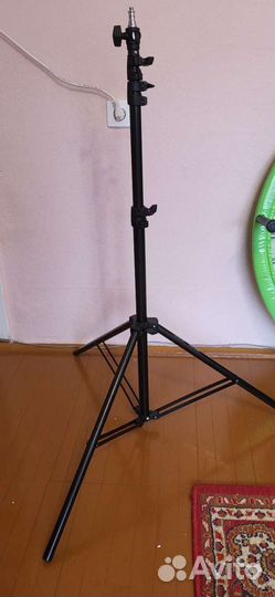 Студийный свет Godox SK-400 II + стойка