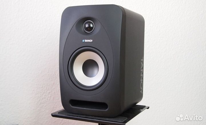 Студийный монитор Tannoy reveal 802
