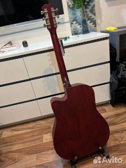 Гитара акустическая
