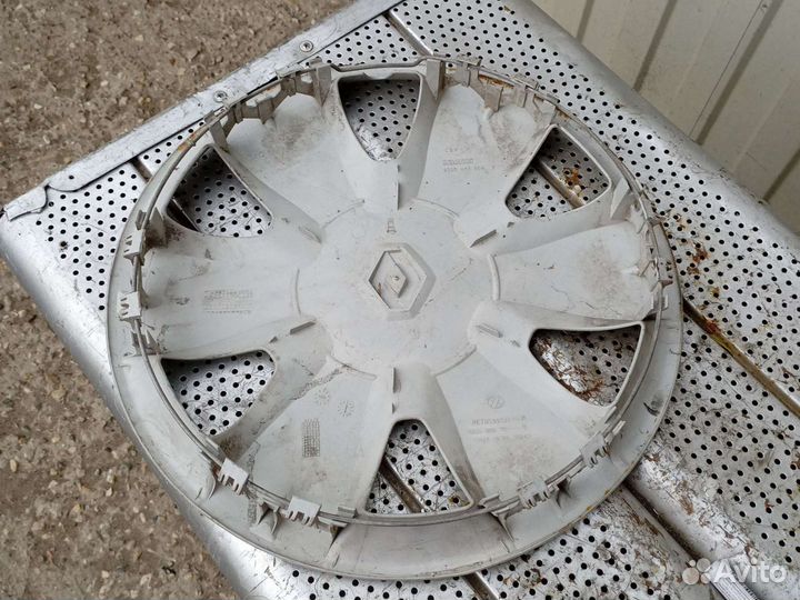 Колпак колесный Renault Logan 2 R15