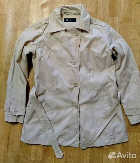 Ветровка женская