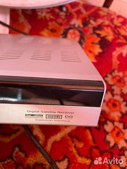 Антенна спутниковая