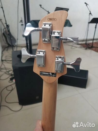 Басс гитара yamaha trbx174
