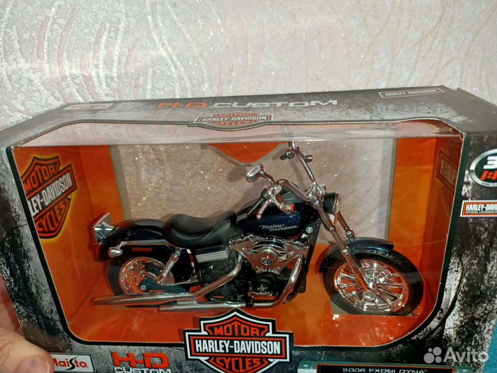 Мотоцикл Harley Davidson 1/12 Maisto