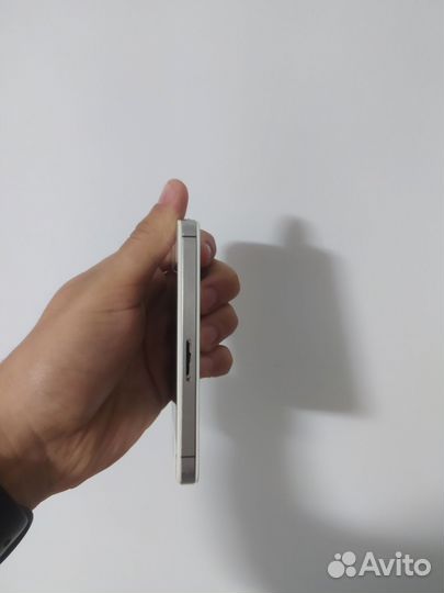 iPhone 4S, 32 ГБ