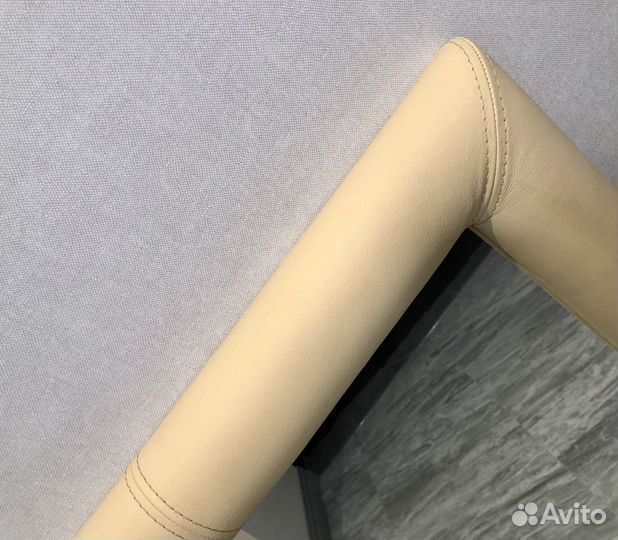 Зеркало новое