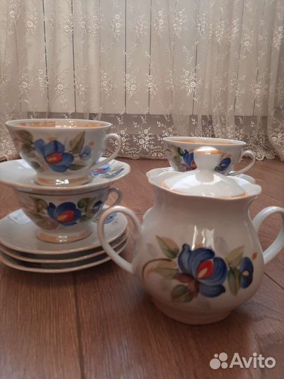 Чайный сервиз,тарелки