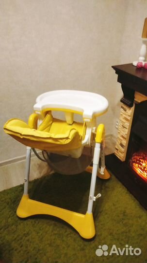 Стульчик для кормления Corol