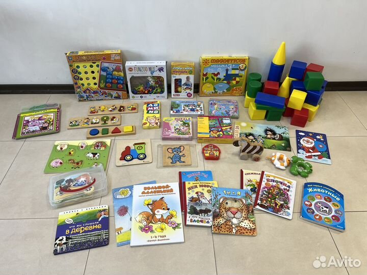 Развивающие игры, мозаики, пазлы для малышей
