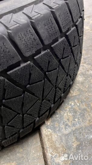 Bridgestone Blizzak DM-V2 265/65 R17 112R