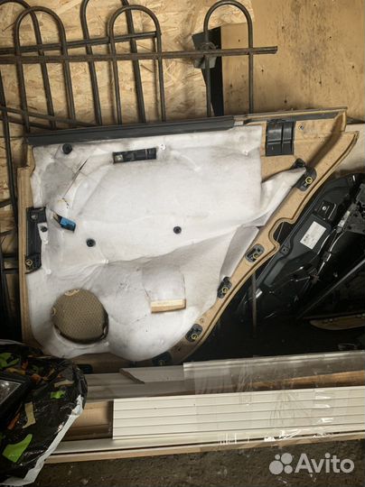 Обшива задней левой двери mercedes ml