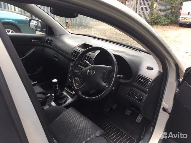Разбор на запчасти Toyota Avensis 2