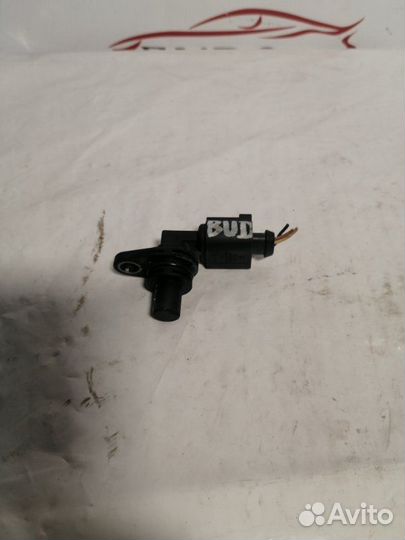 Датчик положения распредвала Audi