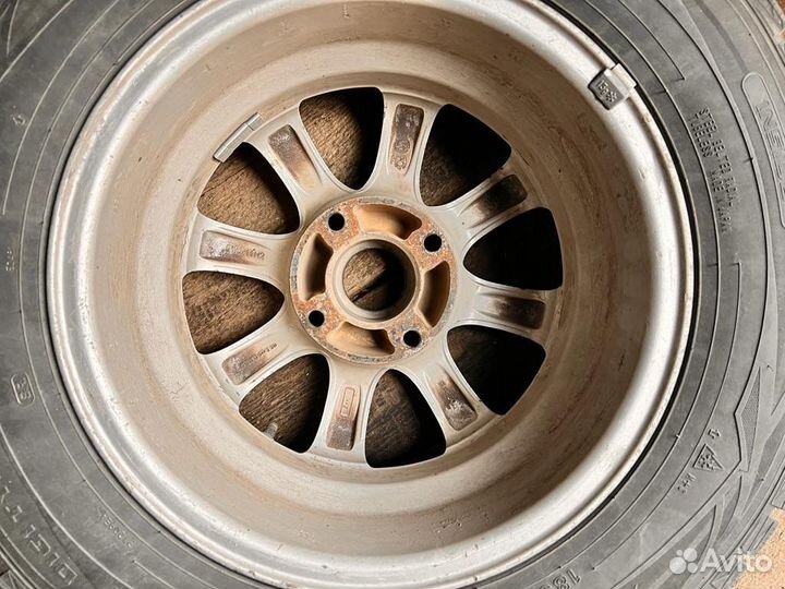 Литье r14 с зимней резиной на Nissan NV200 и др