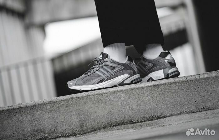 Кроссовки Adidas Response CL Triple Grey