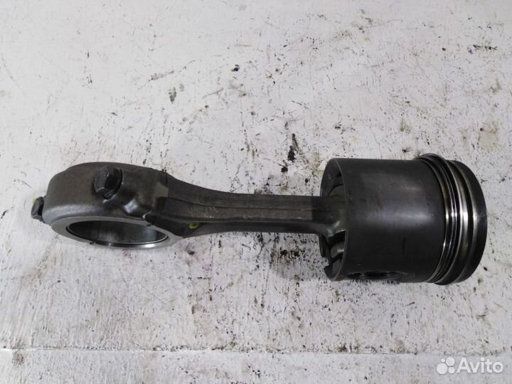 Поршень с шатуном 3964810