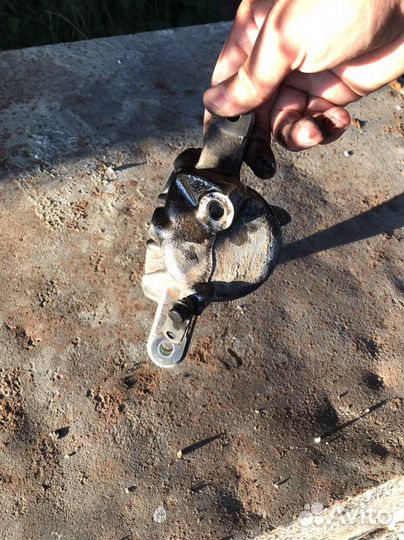 Суппорт передний vesta левый