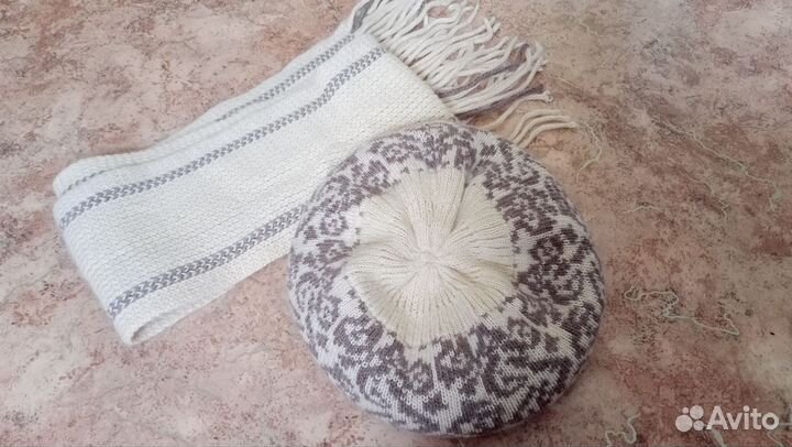 Комплект берет и шарф