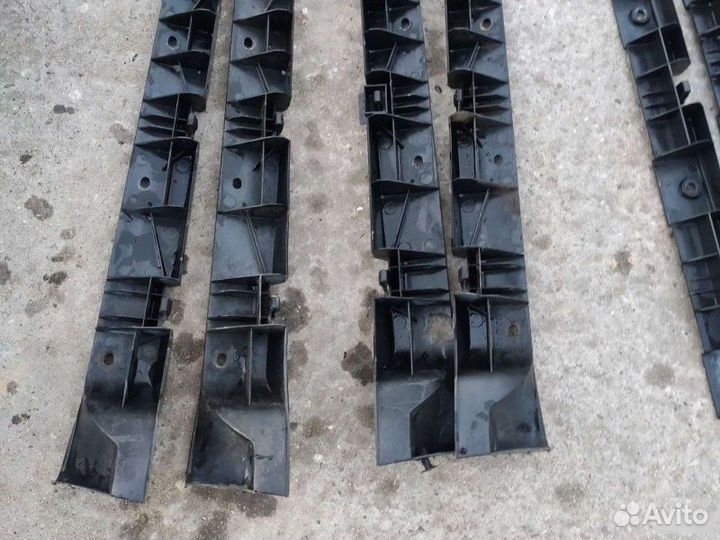 Кронштейн порога Mercedes M W164