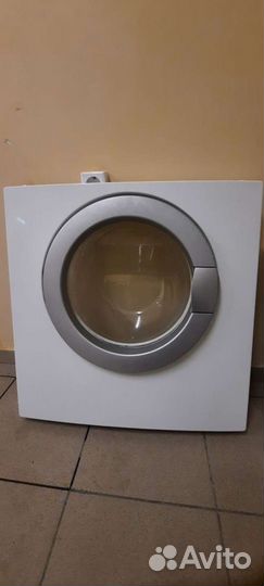 Передняя часть корпуса с люком