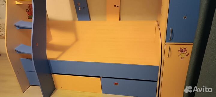 Детская кровать, двухъярусная