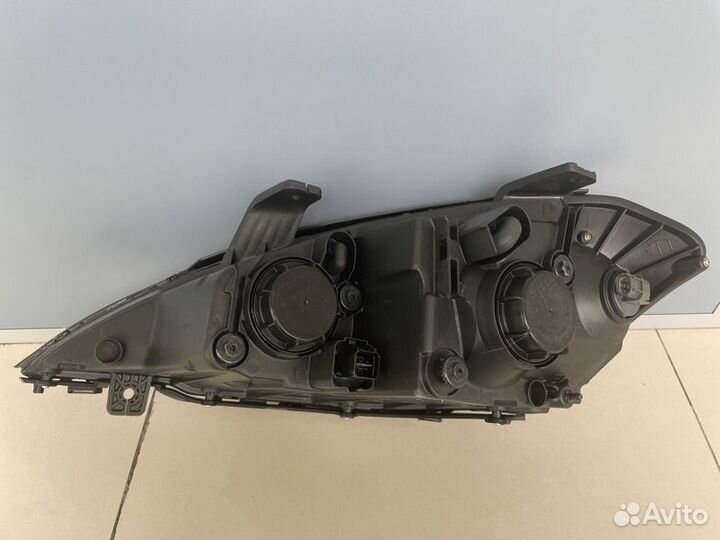 Фара правая Ssangyong Kyron 2