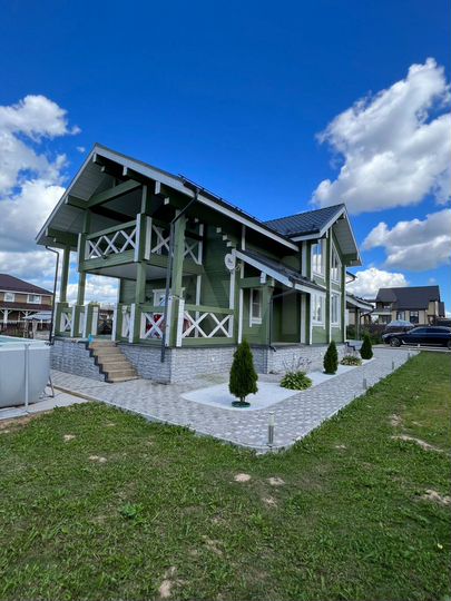 Коттедж 200 м² на участке 10 сот.