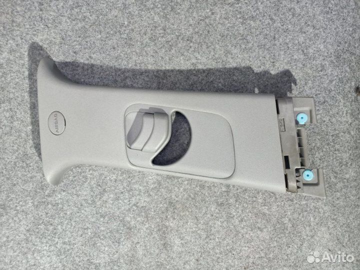 Обшивка стойки правая Kia Rio QB G4FC 2012