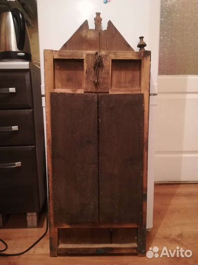 Зеркало старинное в деревянной резной раме