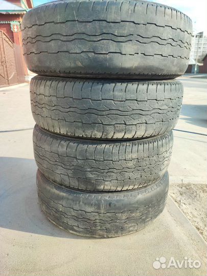Bridgestone Dueler H/T 687 225/65 R17 101