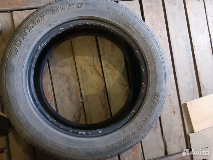 Dunlop Grandtrek ST20 215/60 R17 96H