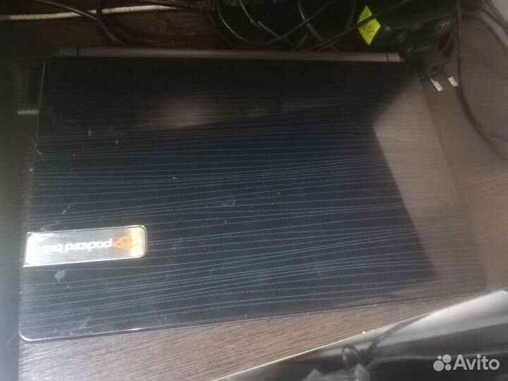 Нетбук Packard Bell ZE7