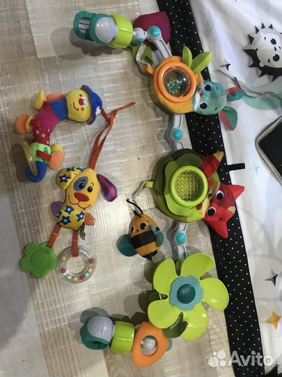 Пакетом Фирменные коврик дуга и игрушки