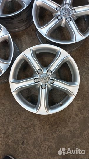 Audi a4 R17 (27) оригинал