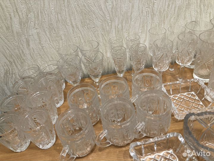 Хрустальные вазы и наборы