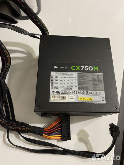Блок питания Corsair cx750m
