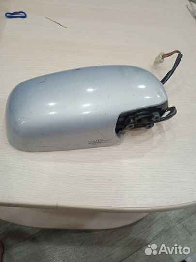 Зеркало правое Nissan avenir