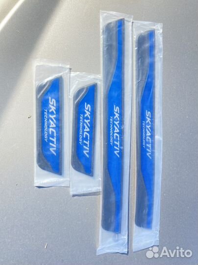 Накладки порогов на мазду 6