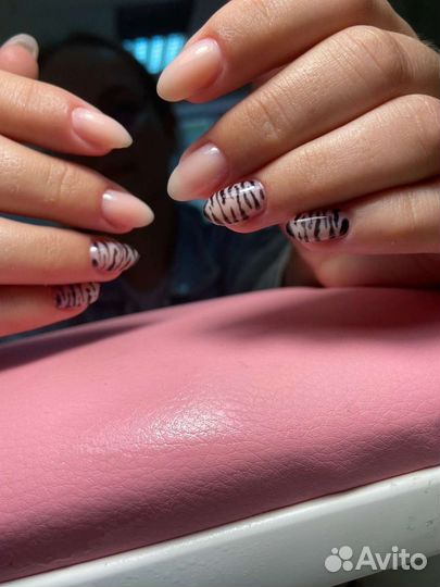 Наращивание ногтей