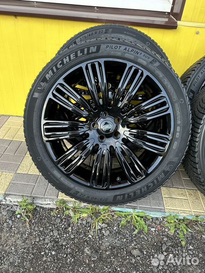 Комплект зимних колеса R22 оригинал Land Rover