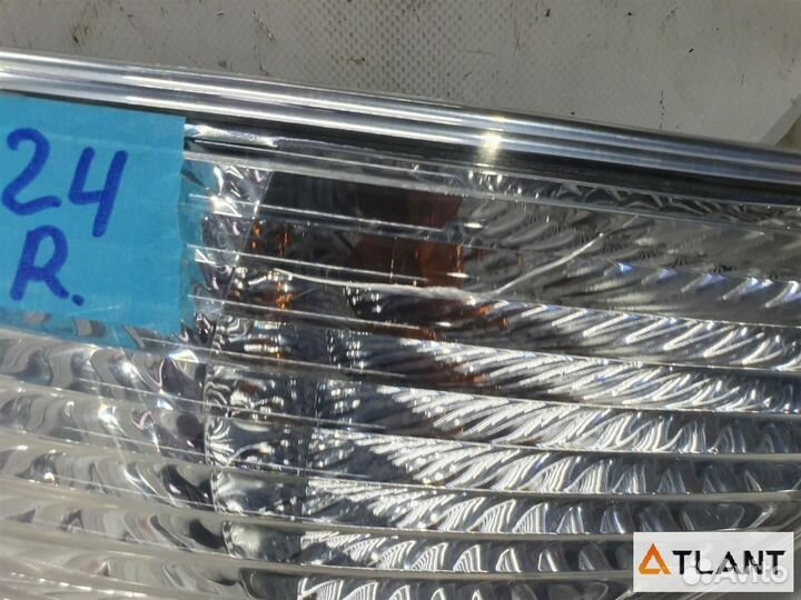 Габарит передний правый nissan serena