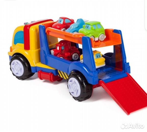 Грузовик перевозчик муз Navystar, пожарная машина