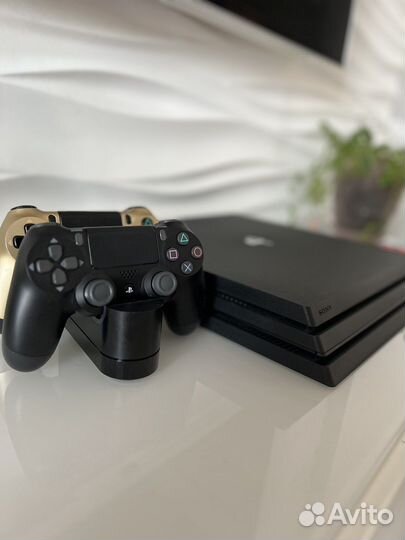 Sony Playstation 4 pro 1tb