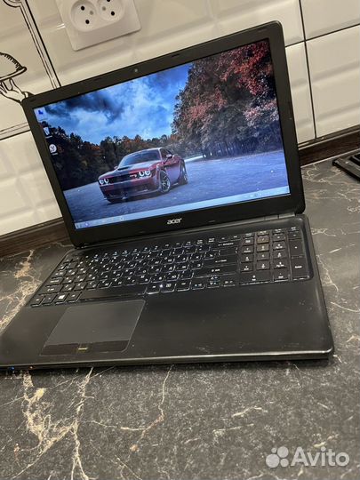 Тоненький ноутбук с подсветкой клавы