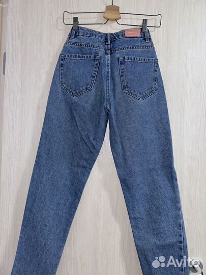 Джинсы прямые